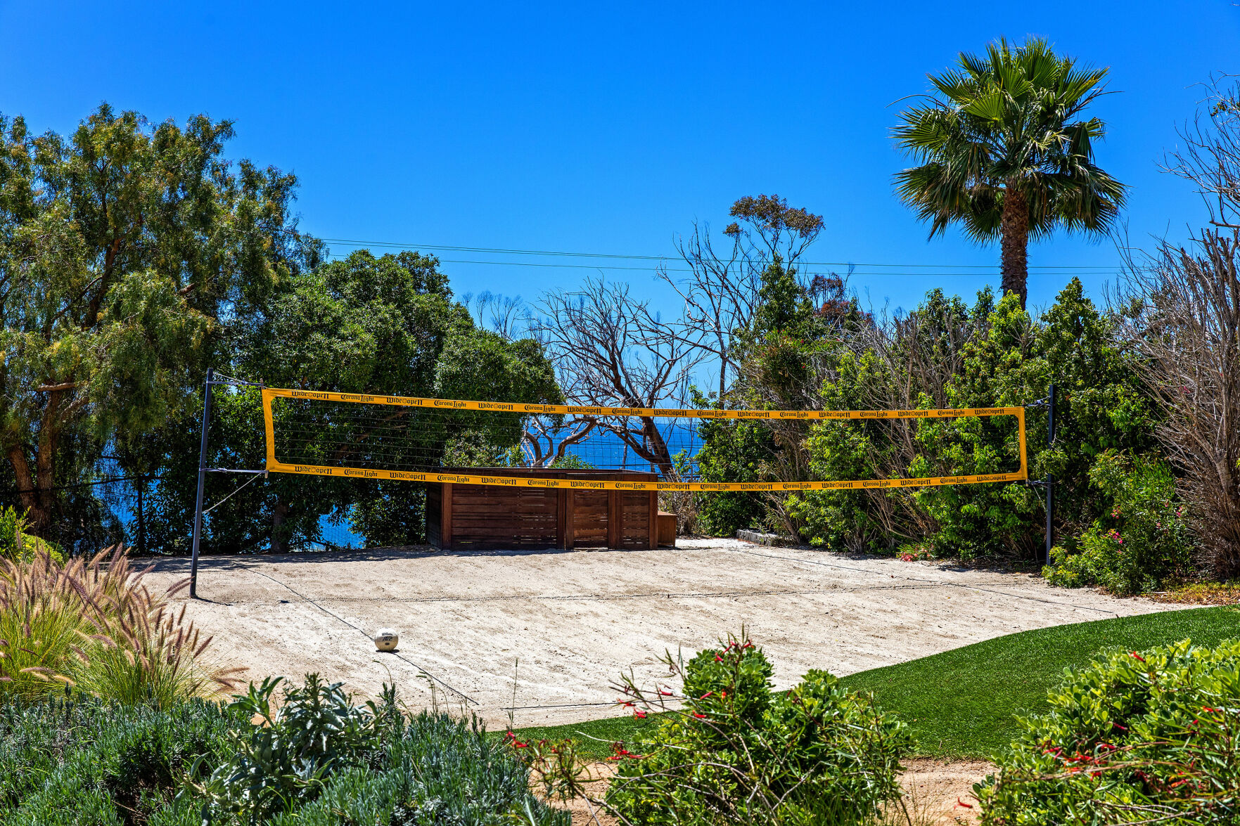 LIFE-HOME-HOTPROPERTY-4-LA